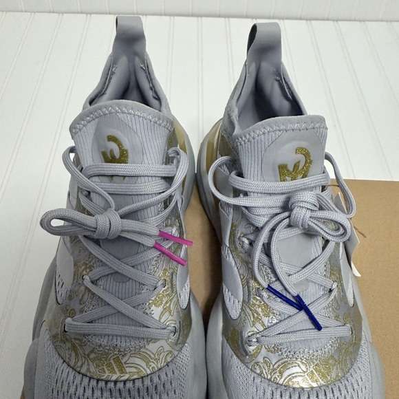 Adidas Mahomes 2 Impact FLX TF Grey/Gold Size 8.5 NIB - Picture 8 of 10